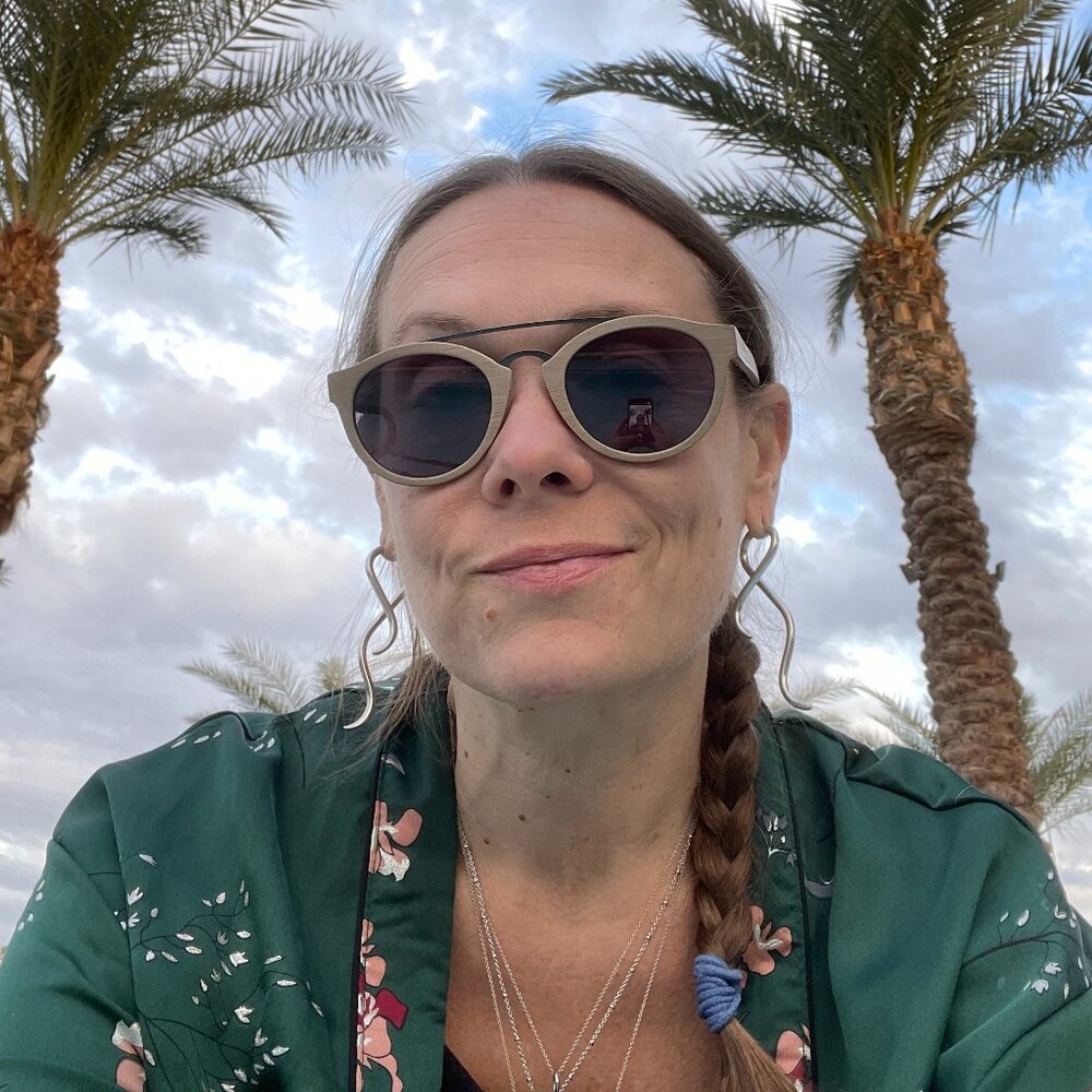 Meet your Posher, Posh